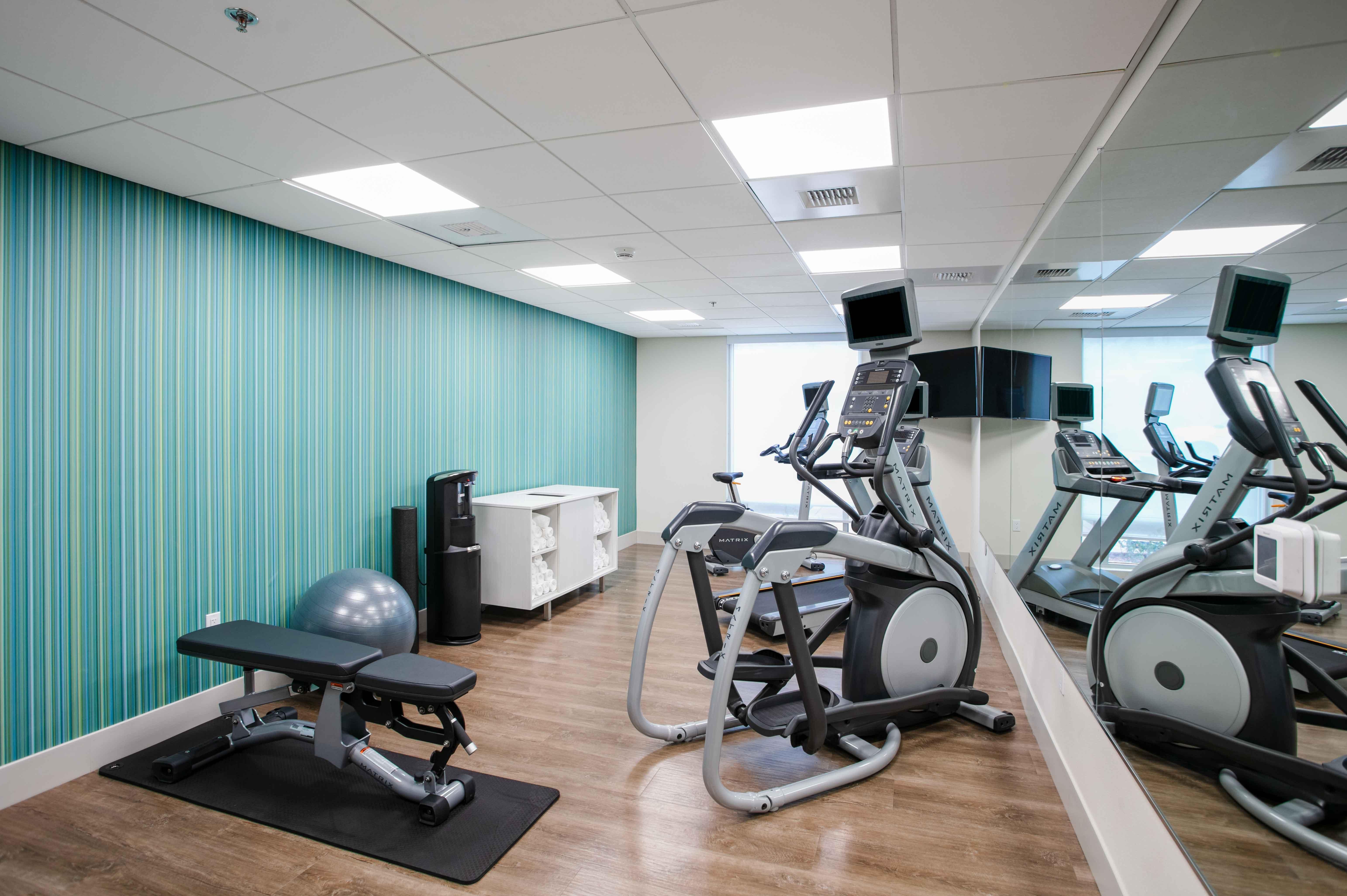 Holiday Inn Express & Suites Oakhurst-Yosemite Park Area By Ihg Exteriör bild