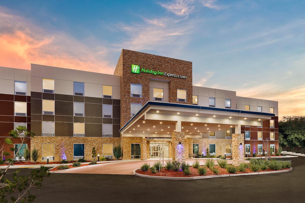 Holiday Inn Express & Suites Oakhurst-Yosemite Park Area By Ihg Exteriör bild